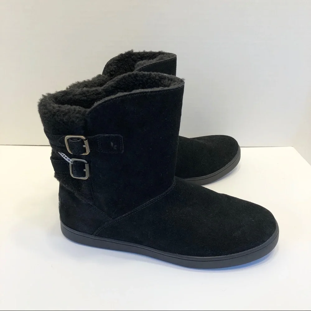 New Comfy Koolaburra by UGG Boots size 5